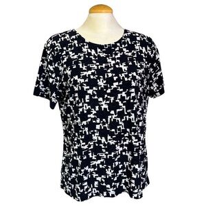 Women's Large Black and White JM Collection Patterned Top